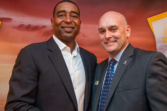 109 - Stanley Black & Decker Dinner with Cris Carter