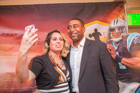 093 - Stanley Black & Decker Dinner with Cris Carter