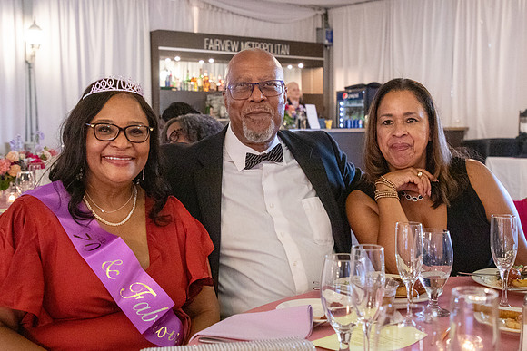 090 - Marylon's 70th