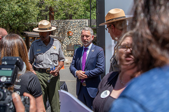066 - Ansel Adams Stamp Ceremony